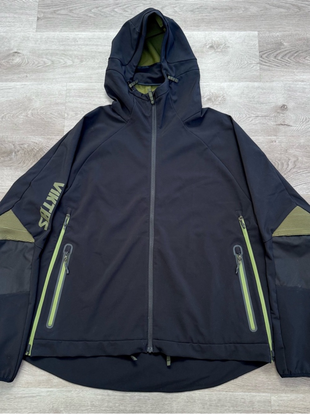 Viktos Sereous Tactical Jacket Mens 3XL Black Hooded Fleece Lined Softshell